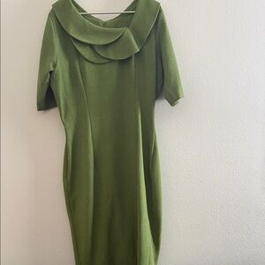 Classic Green Ponte Sheath Dress with Scalloped Collar